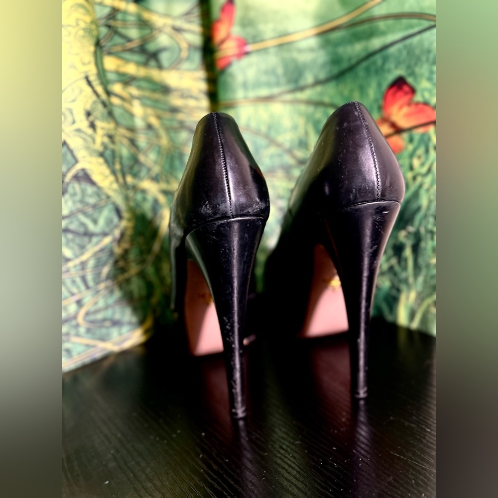 Prada Black Leather Classic Peep-Toe Platform Authentic Heels: No Box - Picture 5 of 11